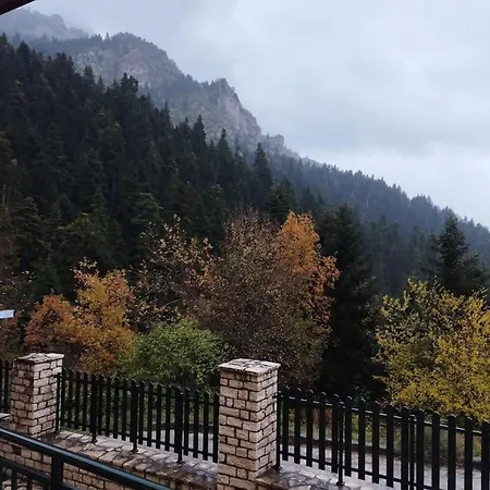 η βίλα δίπλα στο δάσος *